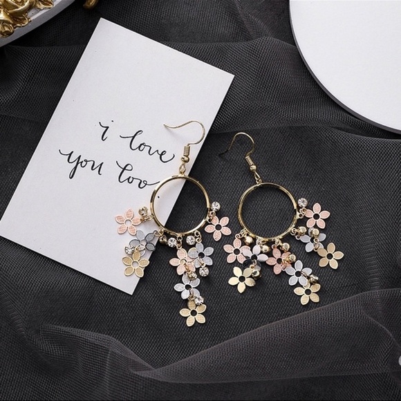 2/$20! Gold/Silver w/Crystals Flower Earrings - Picture 5 of 9